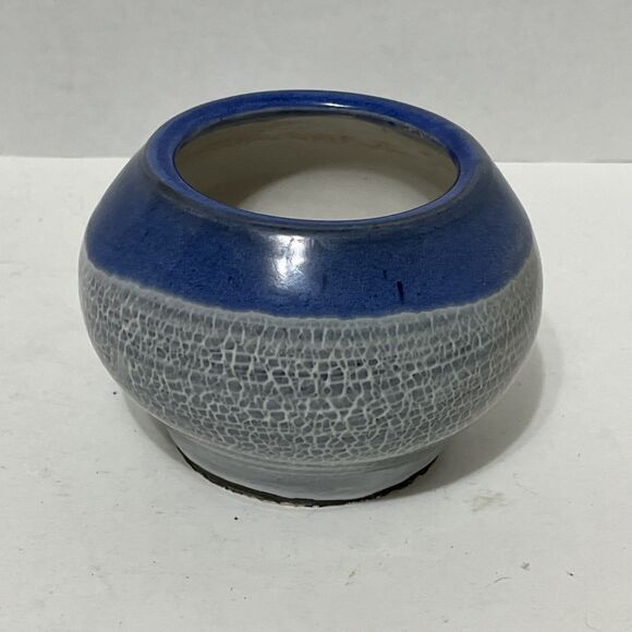 Beautiful Studio Pottery Pot Planter Vase Blue Crackle Glaze Beach Signed VM - Picture 3 of 7